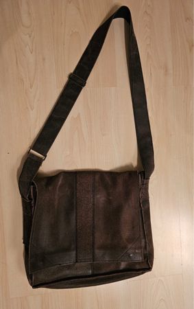Fossil Ledertasche, Top Zustand, ideal für Herbst/Winter
