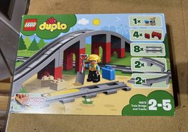 Lego Duplo Eisenbahnbrücke und Schienen 10872