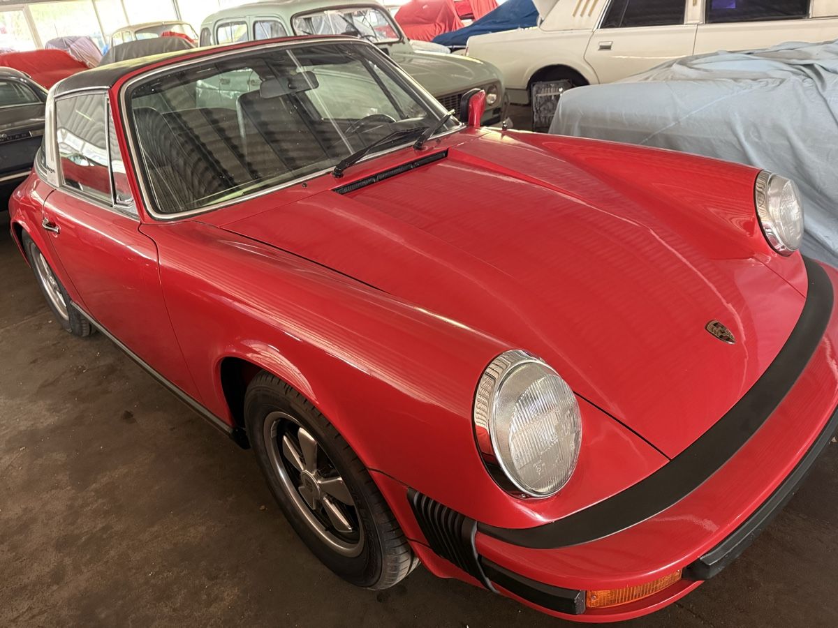 Porsche Automobili: Porsche 911 2.7l  Targa, Jg. 76, Oldtimer – Usato da hunzenschwil venduto da Oldipark 1