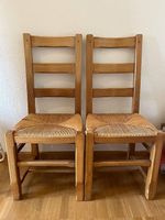 2 Holzstühle