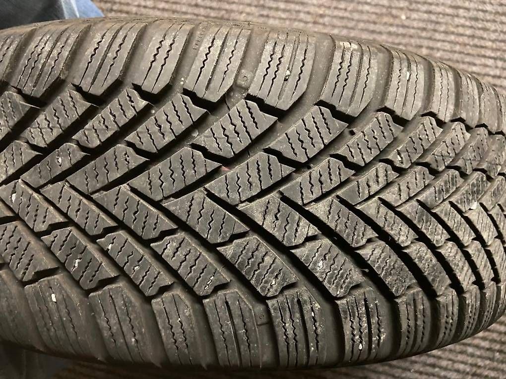 Pneumatici & Ruote complete: Mercedes A 200 Continental Winterräder – Usato da Sigriswil venduto da ubu_pl2m 1