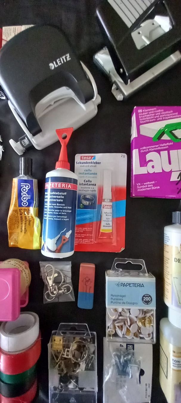 Matite, matite colorate & gessi: LOT BÜROARTIKEL – Usato da Huttwil venduto da Kunterbuntli 1