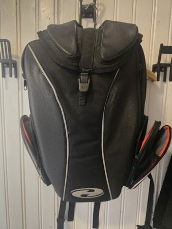 Motorrad Rucksack Held schwarz mit vielen Fächern gebraucht