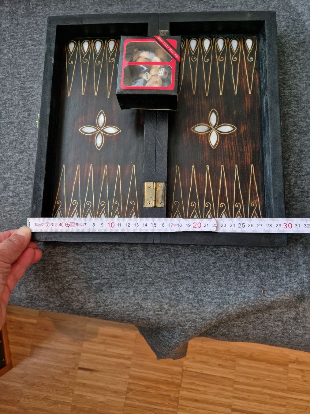 Giochi: Edles Brettspiel aus Holz, Backgammon/Dame – Nuovo (secondo la descrizione) da Wittenbach venduto da garbis 2