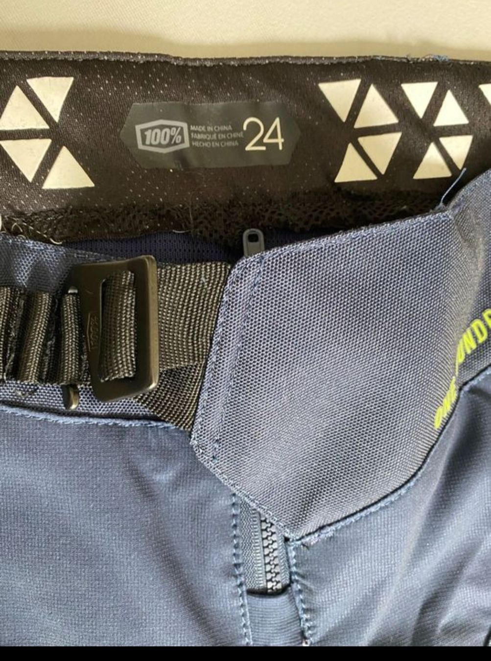 Pantaloni: 100% Bikehose, Grösse 24 – Usato da Remetschwil venduto da Sonya0 2
