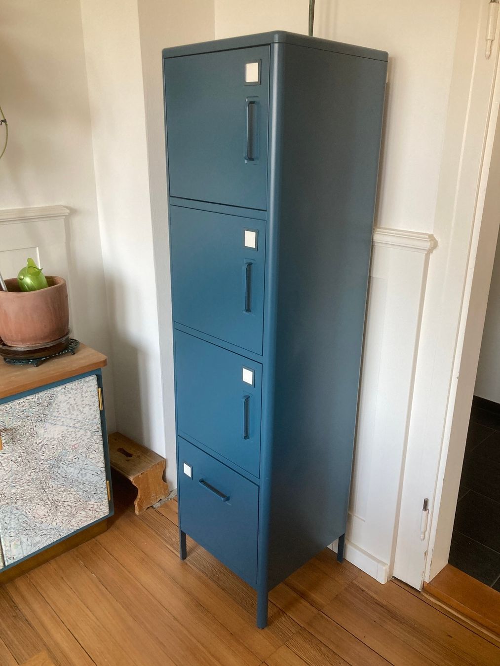 Ikea Schränke: Stahlschrank – Gebraucht aus Neunkirch von Naviagtor 1