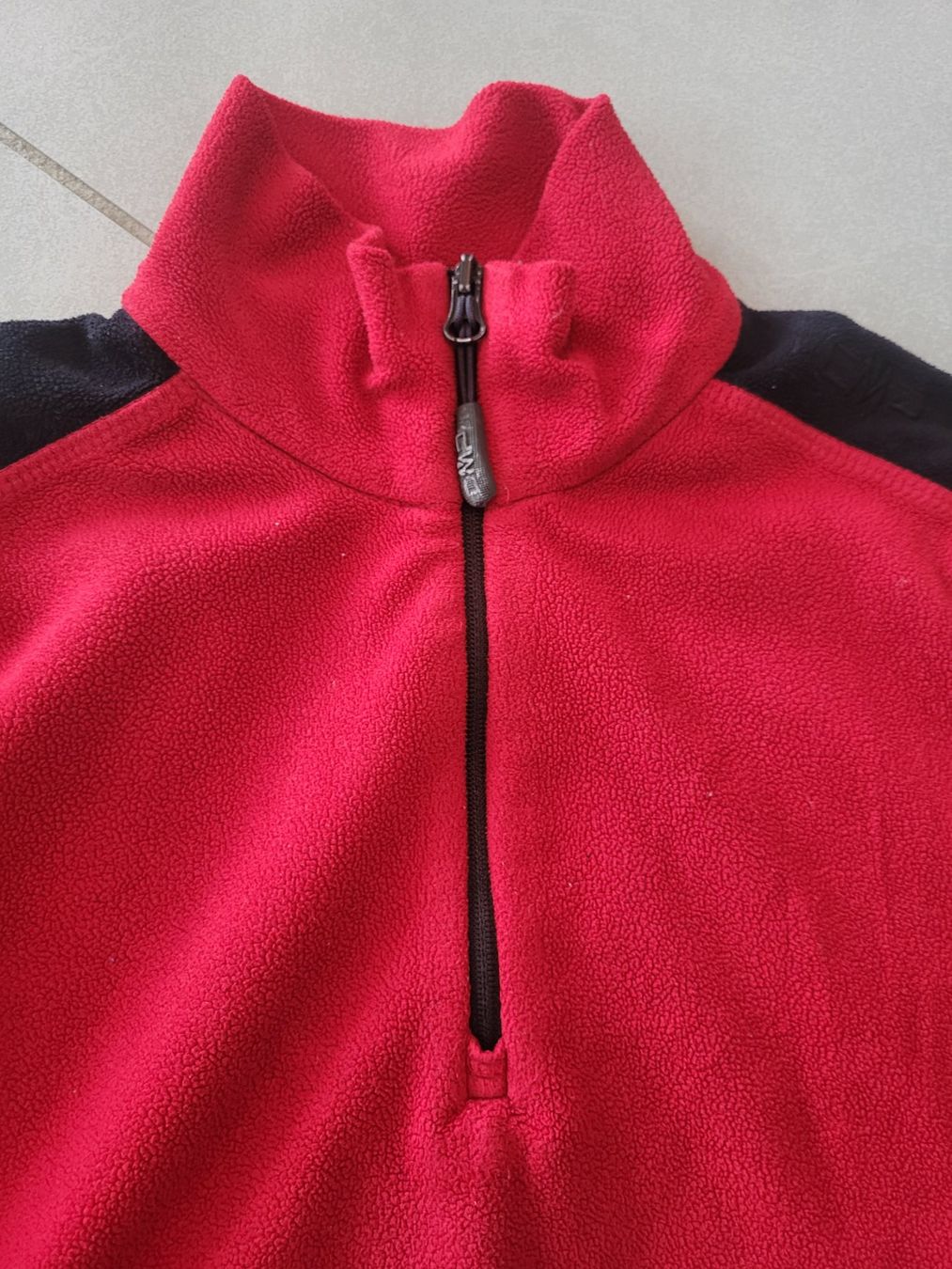 Kleiderpakete & -sets: Fleecejacke Langarmshirt gr. 116 – Gebraucht aus Boswil von i12i 3