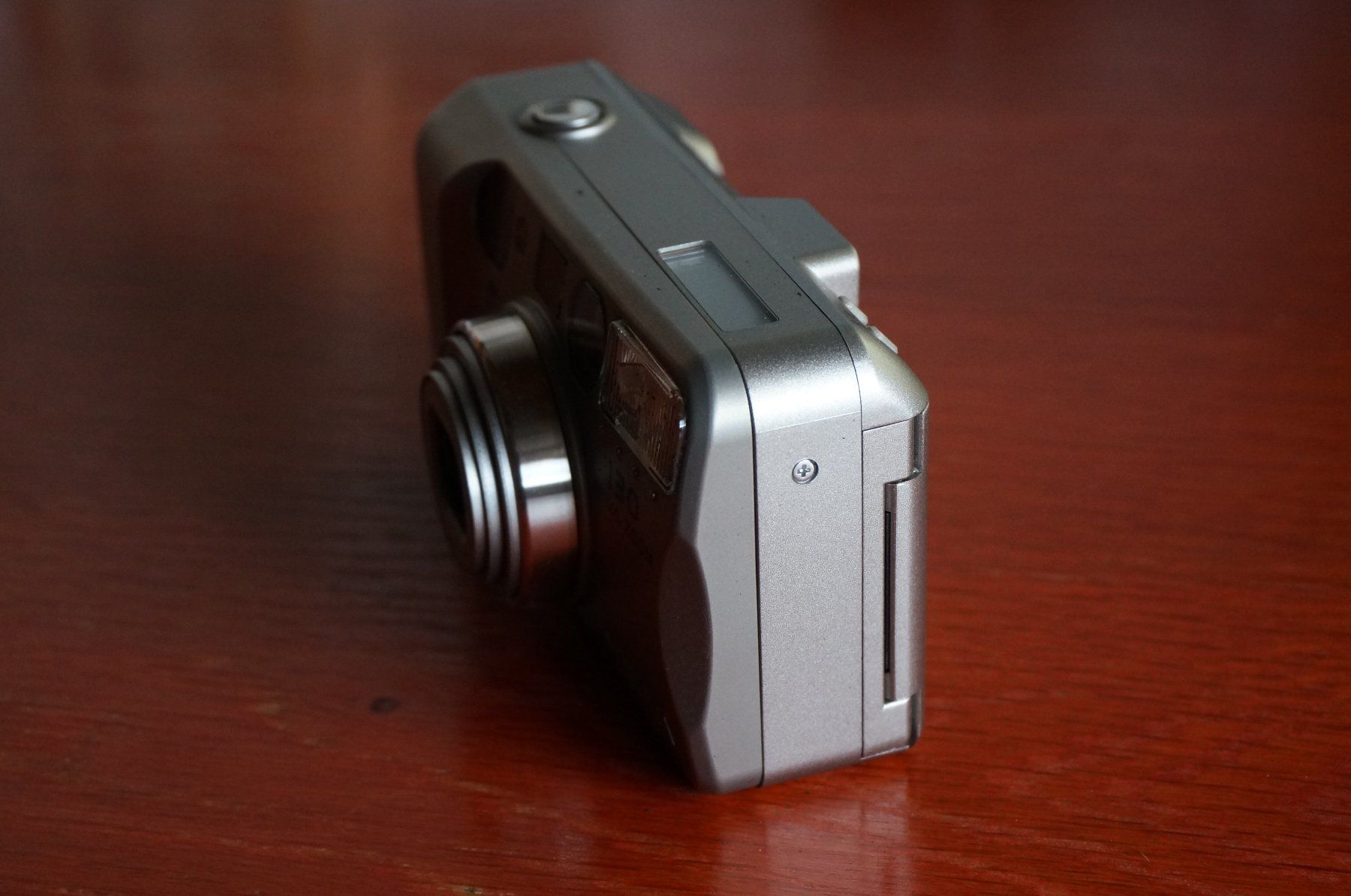Minolta Fotocamera: Minolta Multi AF 130 Riva Zoom "Point and Shoot" Analog – Usato da Spreitenbach venduto da Salesmanship 7