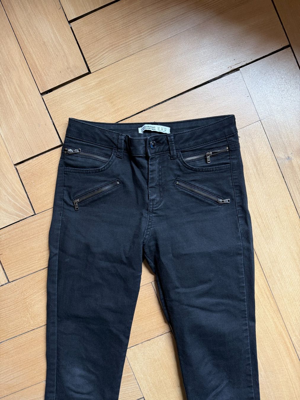 Zara Jeans: ZARA - Skinny Jeans schwarz 36 – Gebraucht aus Zürich von Diazaio 1