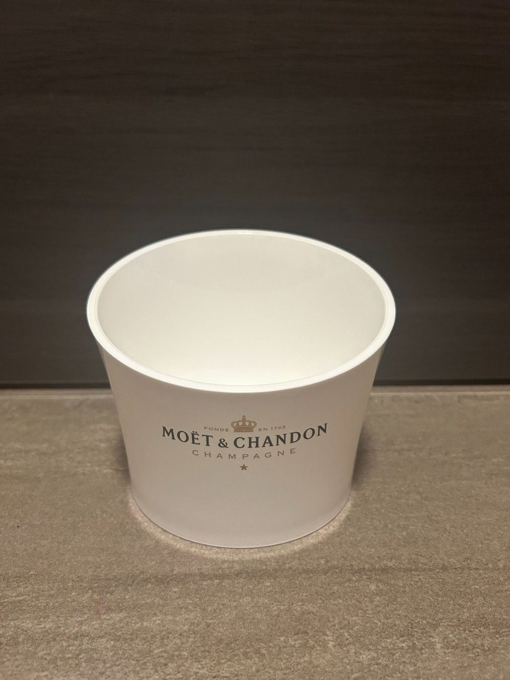 Moet Altro: Moët & Chandon Champagne sceau  – Usato da Lausanne venduto da Retro-geek