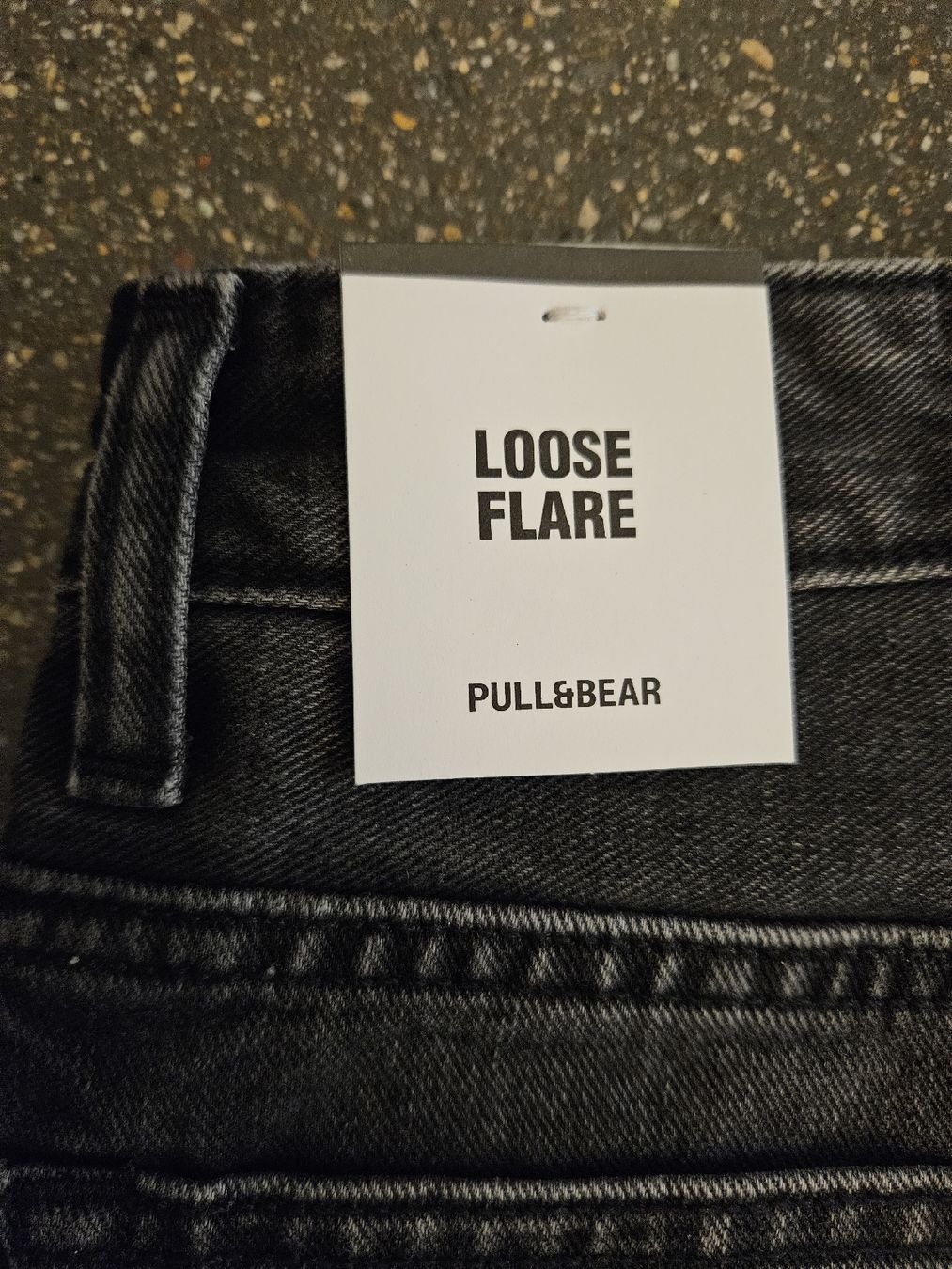Pull&Bear Pantaloni: Jeans PULL&BEAR Loose Flare Herren Gr 40 neu – Nuovo e nell'imballaggio originale da Ormalingen venduto da nomolnoi 3