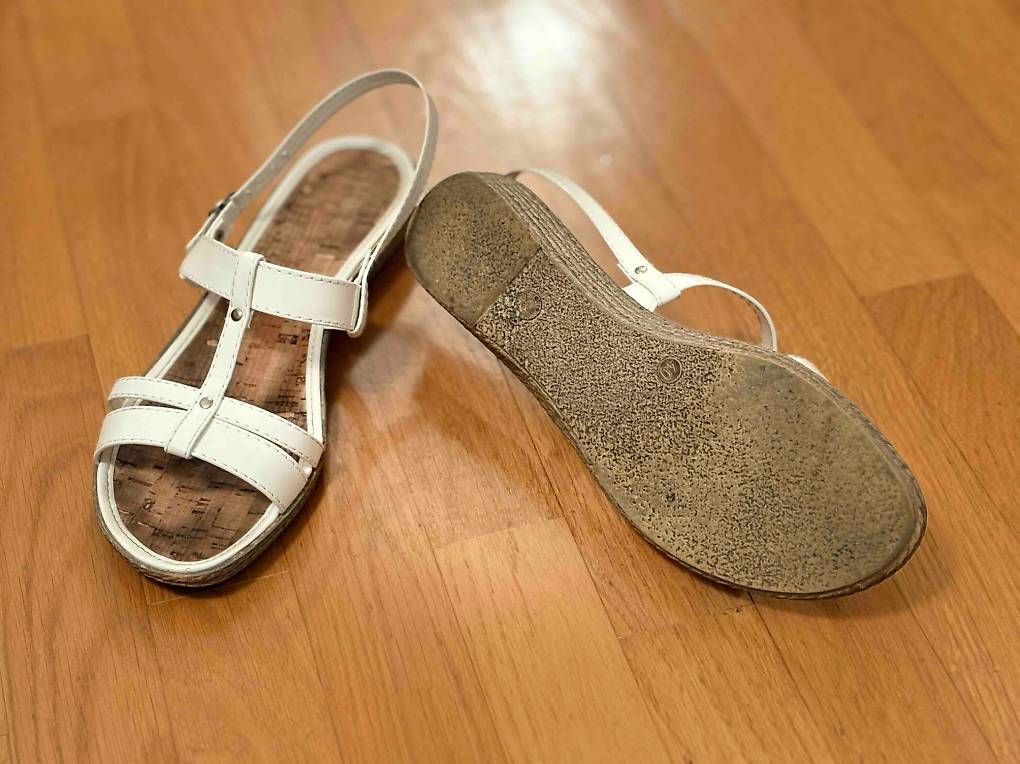 Scarpe da donna: Sandali da donna - numero 40 – Usato da Oggio venduto da chi_7gpd 2