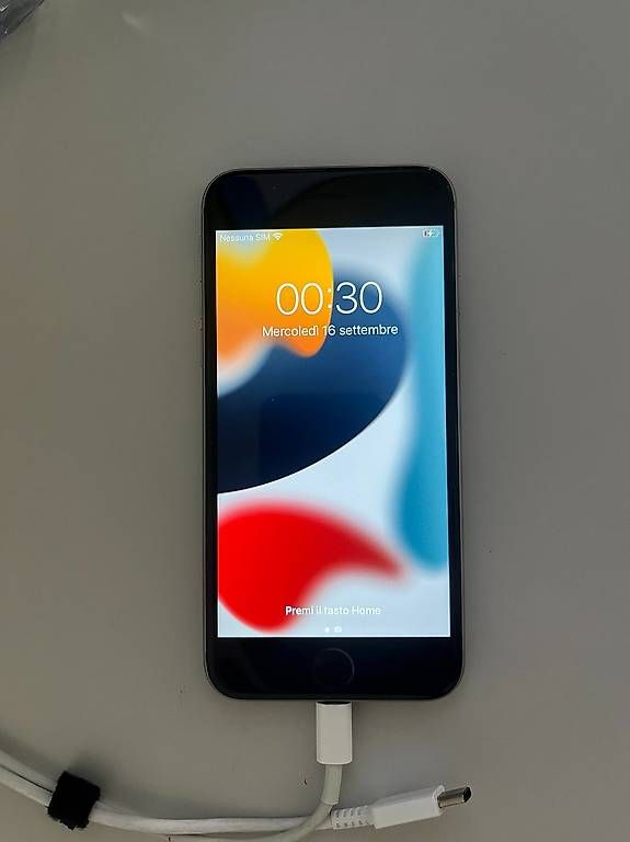 Apple Telefoni cellulari / Smartphones: iPhone 6s 32GB – Usato da Ascona venduto da smazuchis