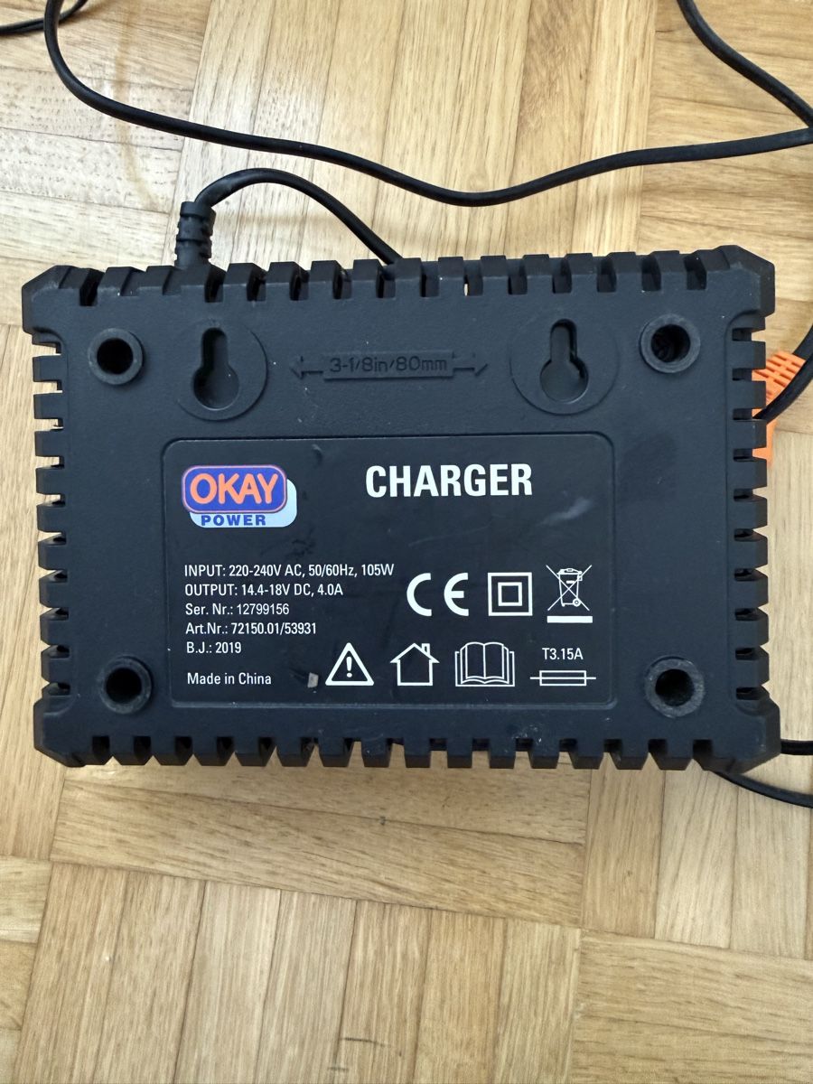 Caricabatterie: OKAY POWER Ladegerät – Usato da St. Gallen venduto da besi97 1