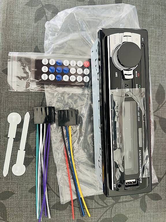 Radio: Autoradio Bluetooth – Usato da Emmen venduto da c.o.b.i 1