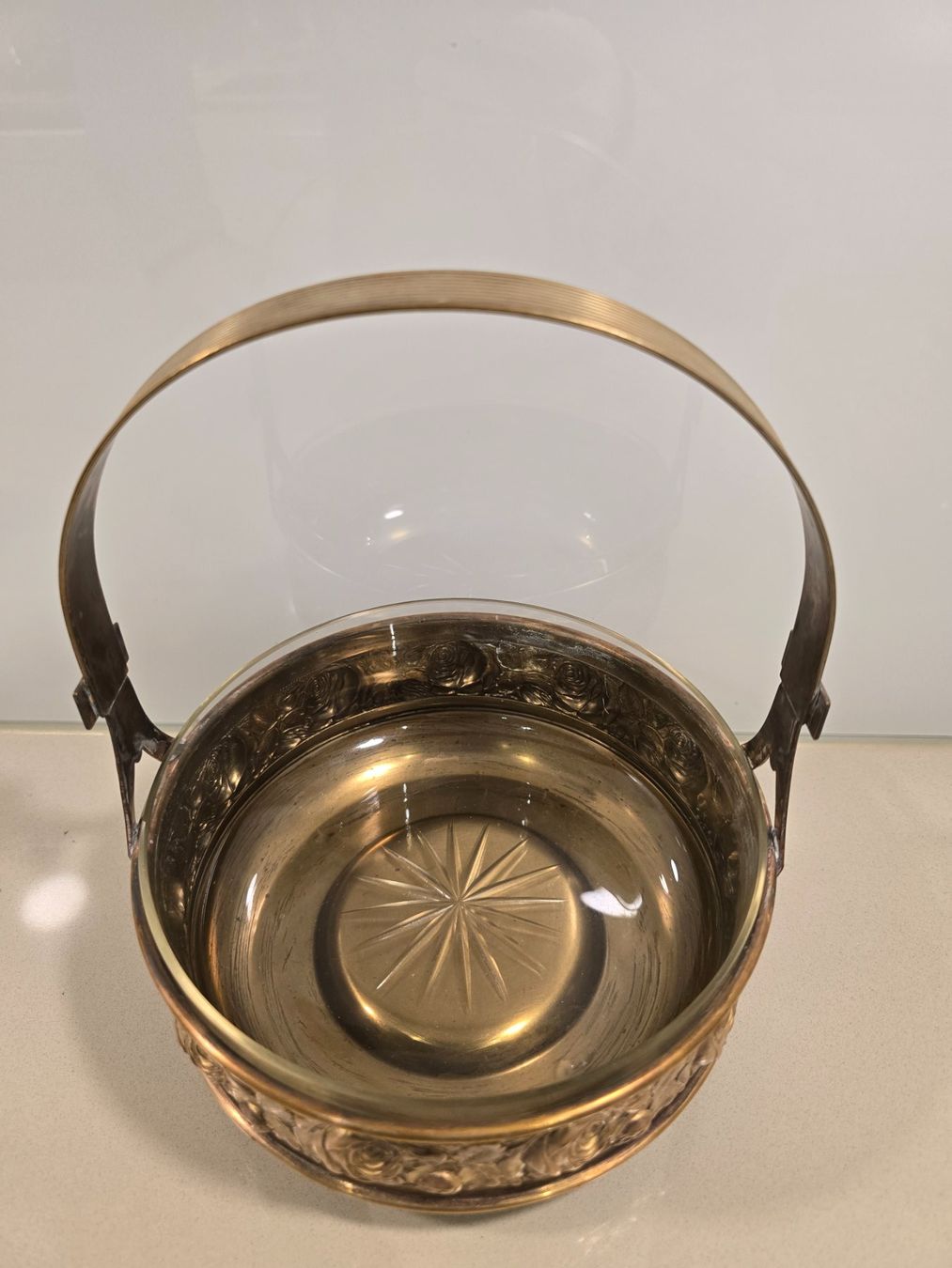 Ciotole: Jugendstil Messing Schale mit dekorativen Rosen – Usato da Weisslingen venduto da Harbin 3