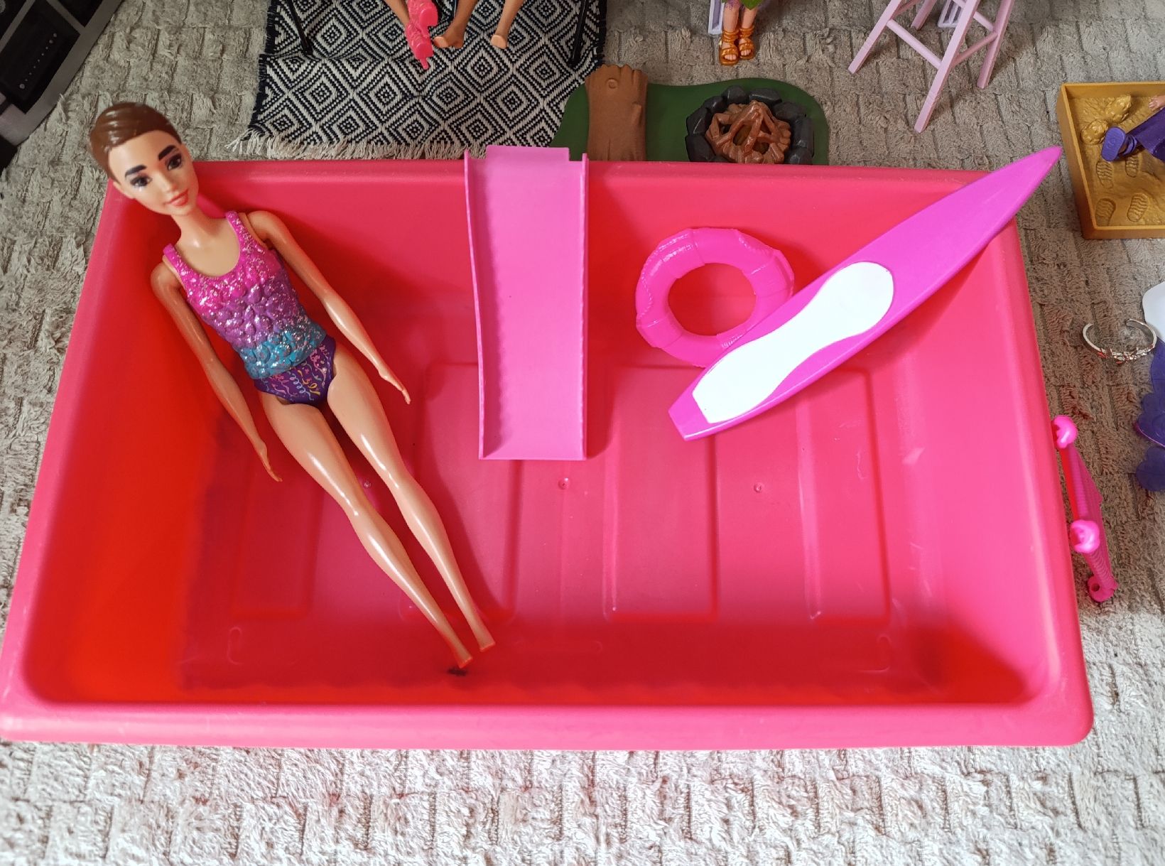 Poupées: Barbies mit Camping Auto & Ferien-Set – D'occasion à Zürich par carmainez 6