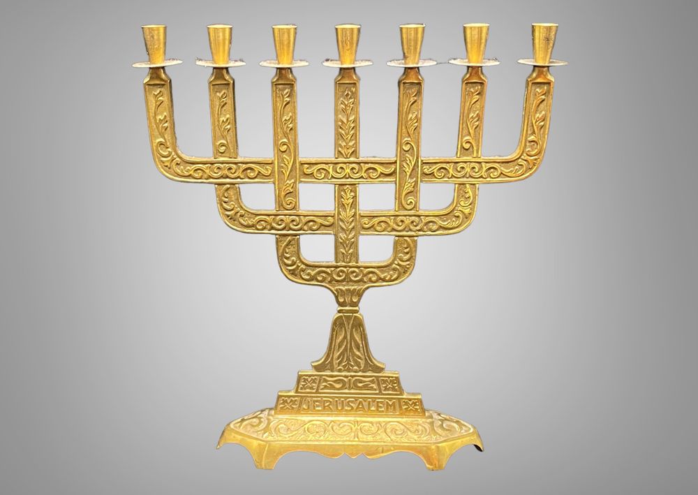 Ouvrez Torah, étoile De David, Kippah, Yad Et La Menorah Ou Chandelier Hébreu, Symbole Du Judaisme Depuis Les Temps Anciens France Image367094300
