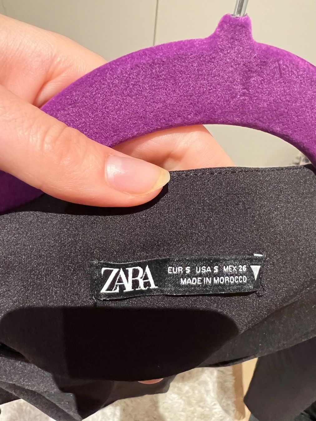 Zara Vestiti: Cut-Out Kleid – Nuovo (secondo la descrizione) da Dübendorf venduto da fadrinli 3