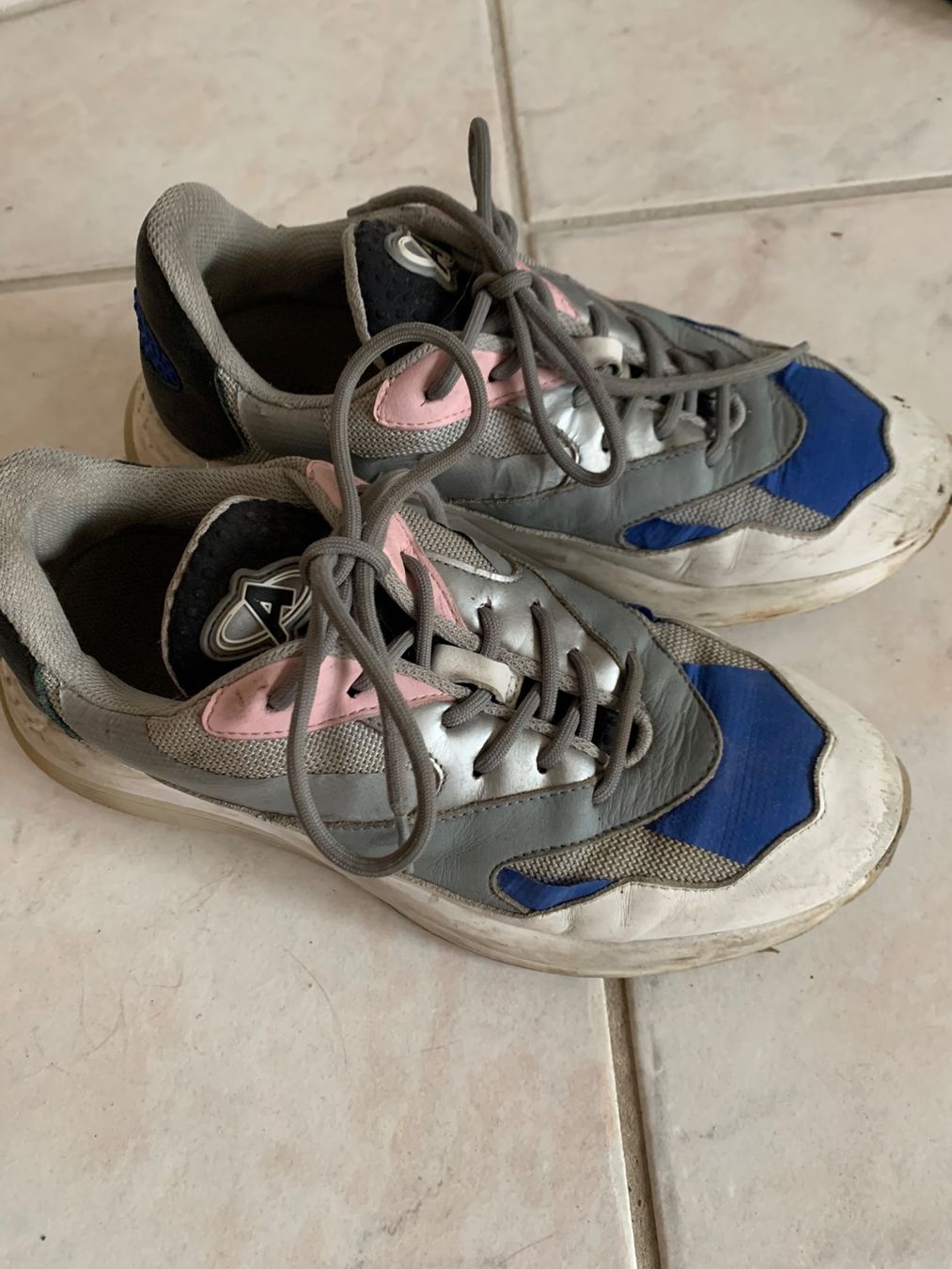 Axel Arigato Scarpe da donna: Axel Arigato Sneaker Gr. 39 – Usato da Waltenschwil venduto da pipapo71 1