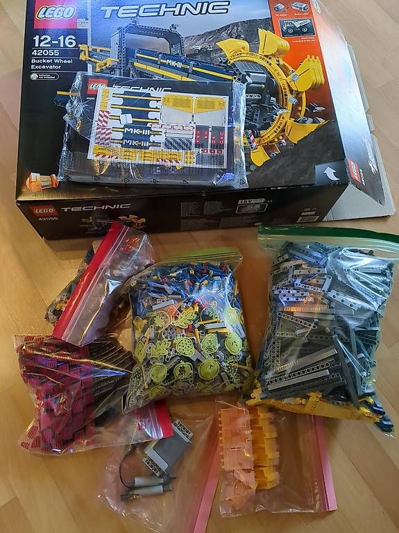 Lego Kit di costruzioni: Lego Technic 42055 Schaufelradbagger – Usato da Hochdorf venduto da Andy763