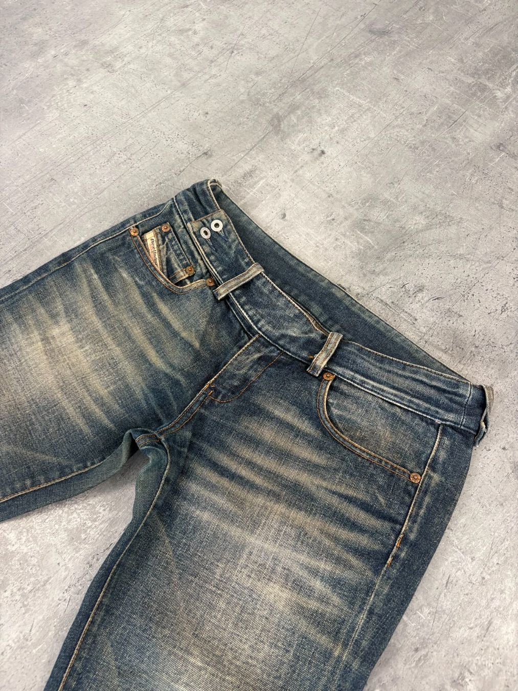 Diesel Jeans: Vintage Diesel Bootcut Flared Jeans (M) – Nuovo (secondo la descrizione) da Werdenberg venduto da hase.vintage 3