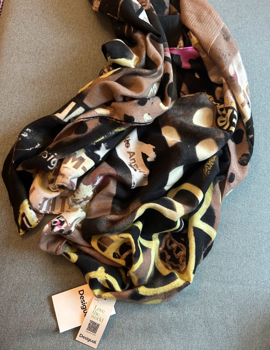 Desigual Foulard & Sciarpe: Desigual Schal Arty – Nuovo e nell'imballaggio originale da Basel venduto da regi_neruda