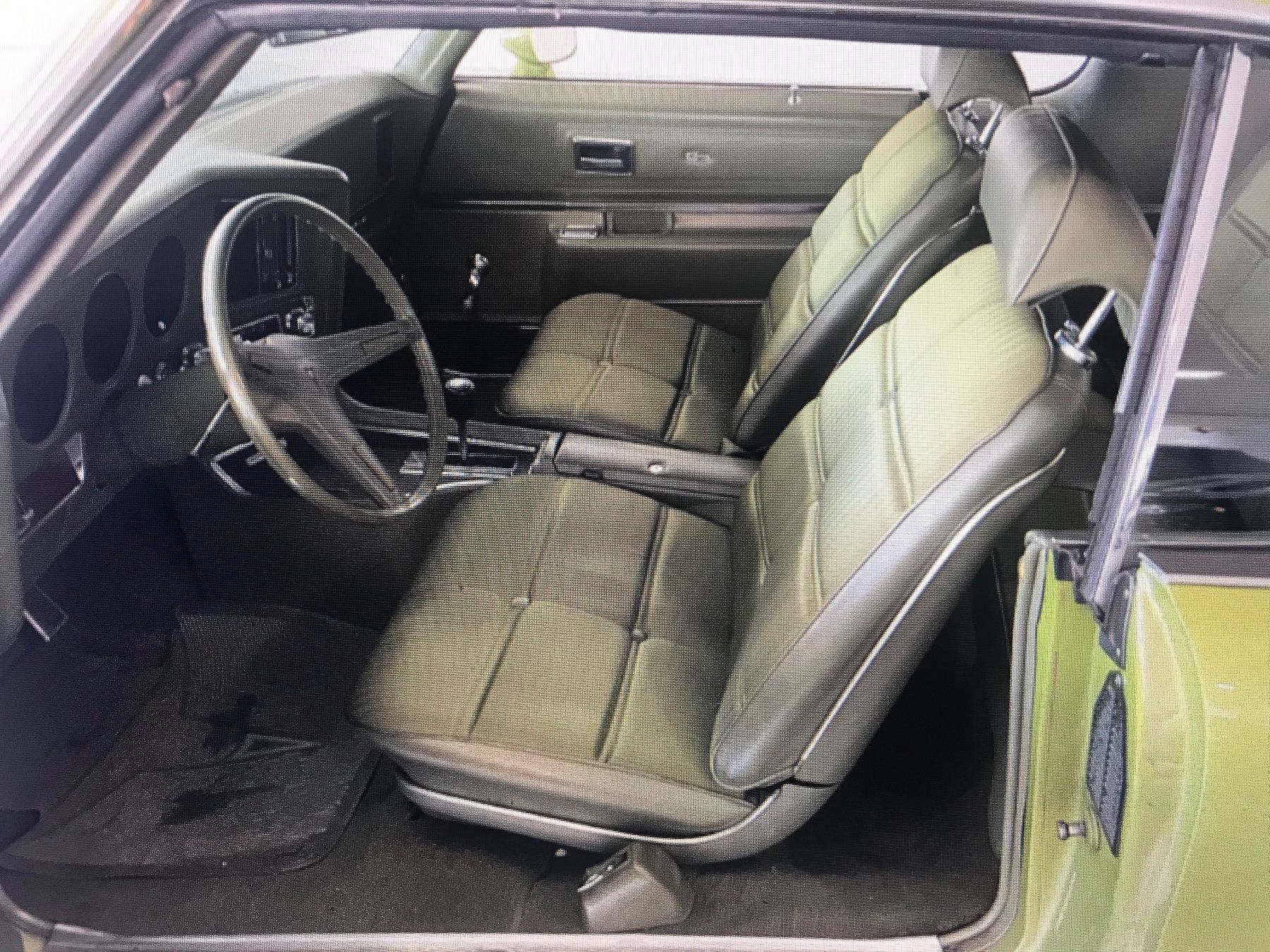 Pontiac Automobili: PONTIAC GRAND PRIX  J – Usato da Schwerzenbach venduto da ZU1965 1