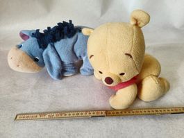 Kuscheltiere Winnie Pooh + I-Aah alleine bewegt, ab 6 Monate