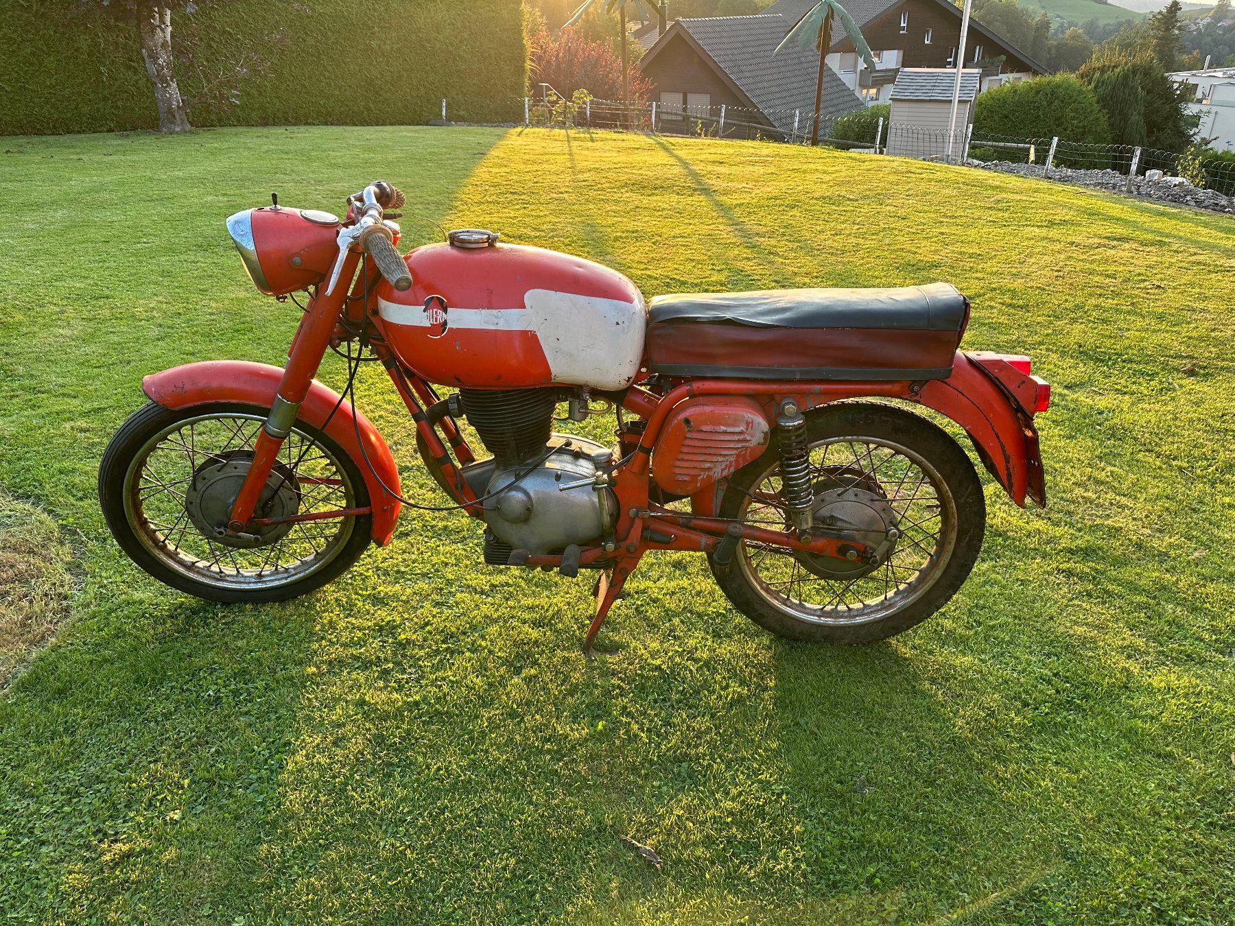 Gilera Strada: Gilera Giubileo 175 Sport, Scheunenfund, Oldtimer, Veteran – Usato da Speicherschwendi venduto da Supersport