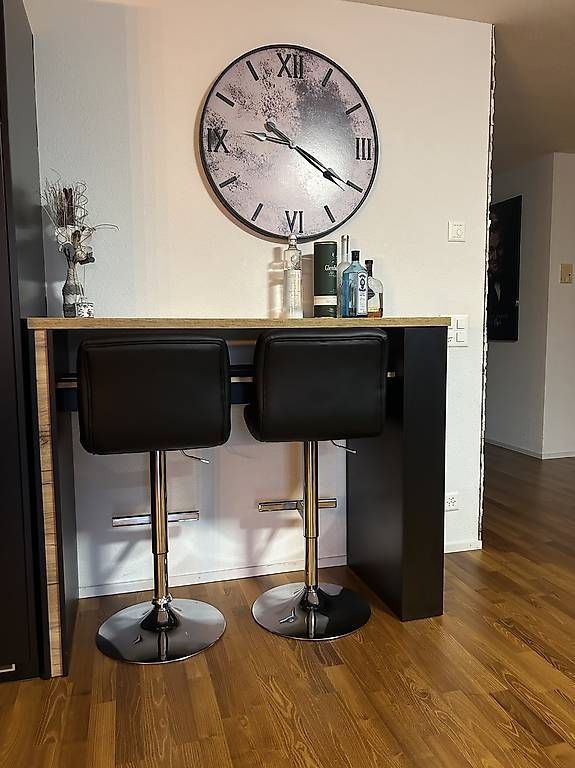 Allestimento di negozi e stand fieristici: Stehbar - Bar Wohnung – Usato da Opfikon venduto da B777-1 1