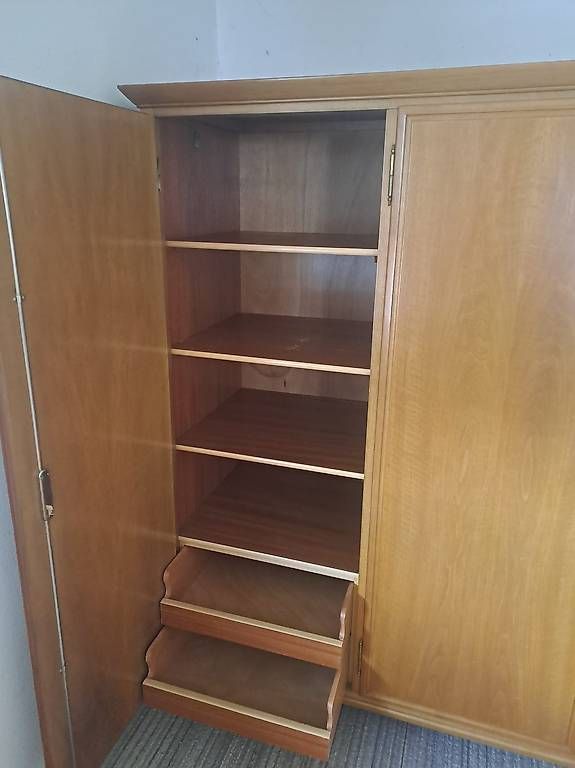Armadi: Schrank in Männedorf – Usato da Jona venduto da Ramunschk 3