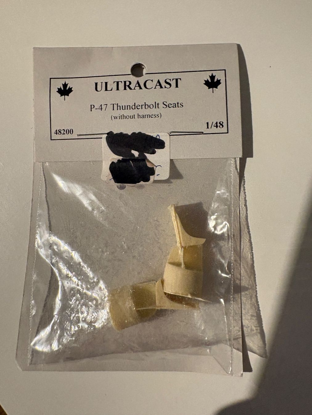 Modellbausätze & Standmodelle: 1/48 P-47 THUNDERBOLT SEATS WITHOUT HARNESS – Gebraucht aus MÜHLEDORF/SO von tru_wsv8