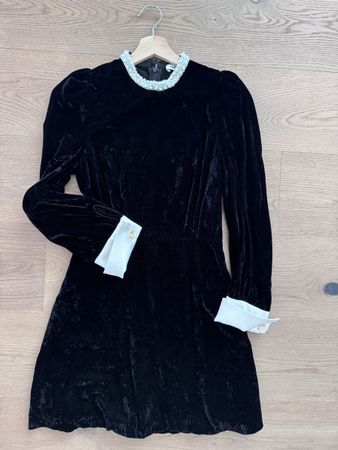 Sandro Paris Samtkleid schwarz weiss Gr. 36