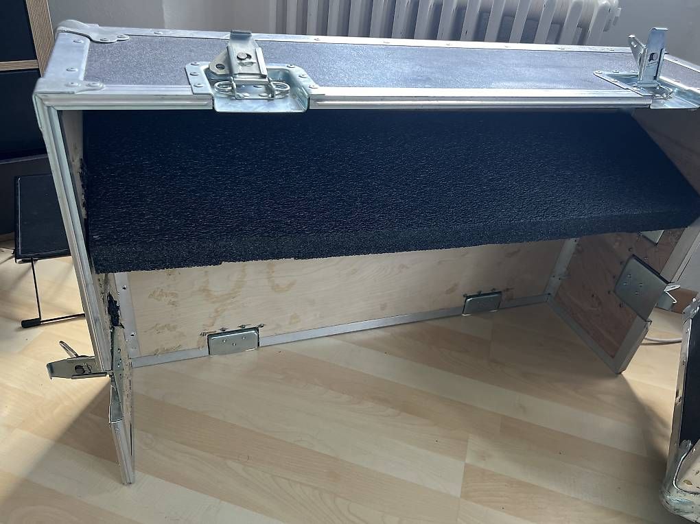 Altri accessori: XEVO SQD Flightcase mit Rollen – Usato da Seengen venduto da N5709 3