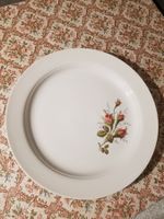 Grosse Porzellan Platte begehrte Moosrose D 30cm Topzustand