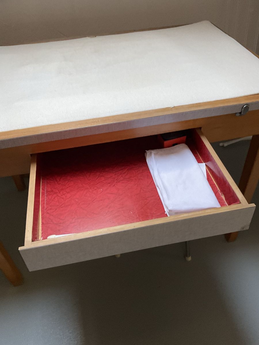 Tavoli: Kleverer Bügeltisch – Usato da Rombach venduto da roggos 4
