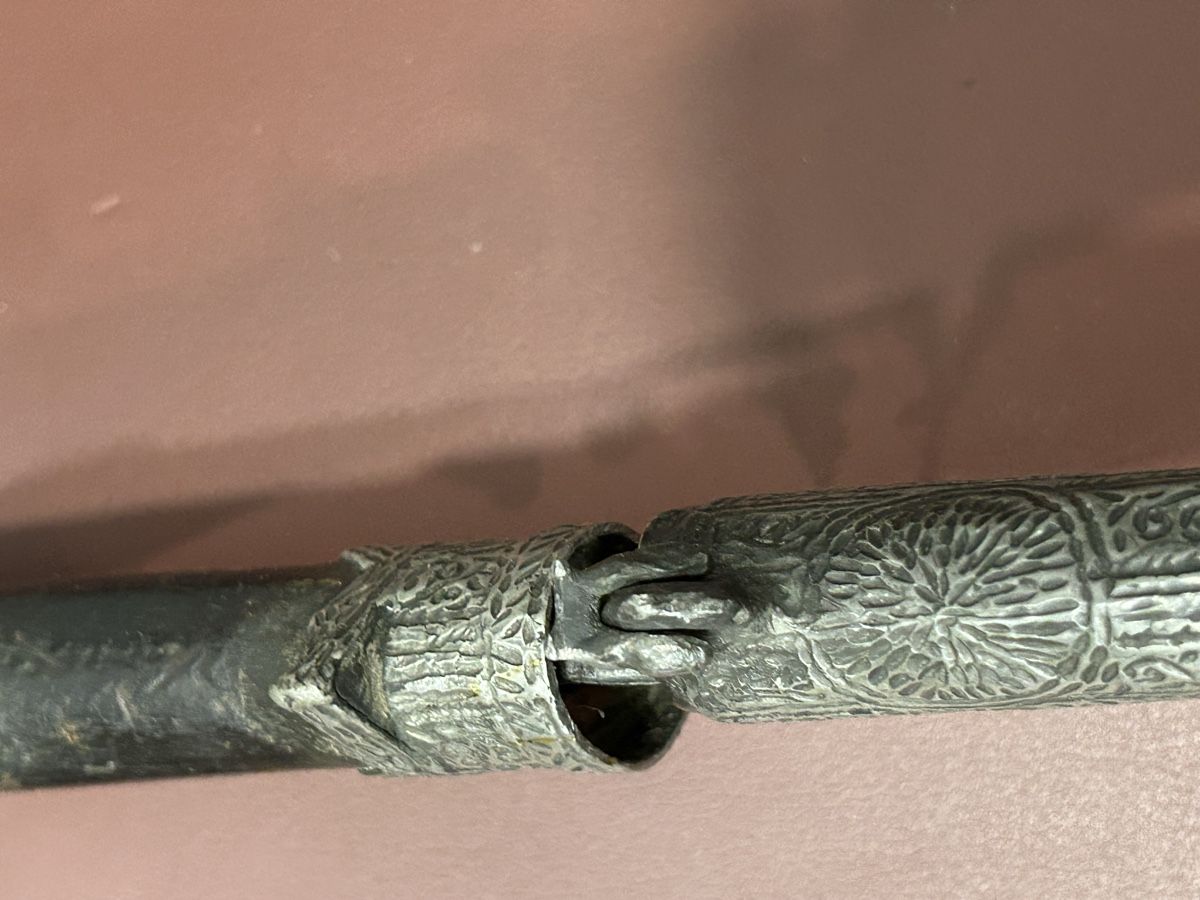 Posate: Dolch verziert mit handgefertigter Metallscheide – Usato da Losone venduto da del_yh97 5