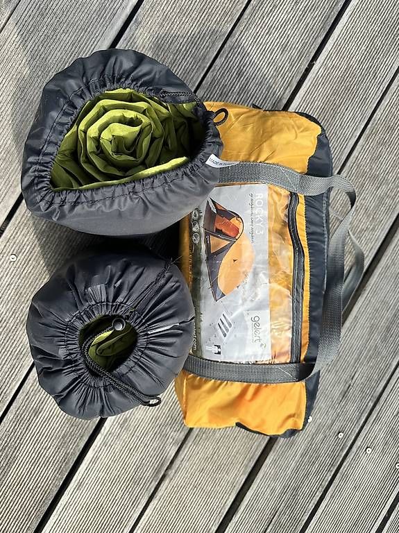 Tende : Lot camping complet  2 tentes + 2 matelas gonflables – Usato da Bulle venduto da Melisa7 1