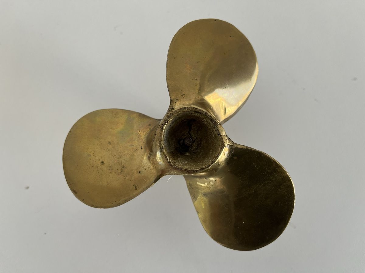 Alle Dekorationen: Kerzenständer / Messing / Propeller  – Gebraucht aus Wetzikon ZH von seli03 7
