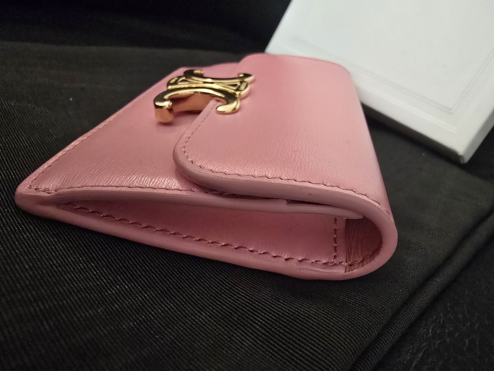 Celine Portamonete: Celine Triomphe Wallet in Rosé – Nuovo e nell'imballaggio originale da Gattikon venduto da lavric_d 2