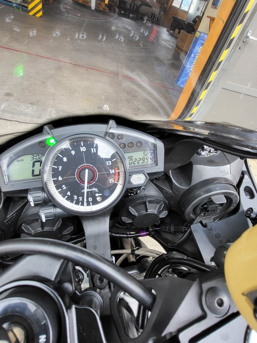 Yamaha Strada: Yamaha R1 RN19, Top Zustand – Usato da Schwarzsee venduto da dusteer 5