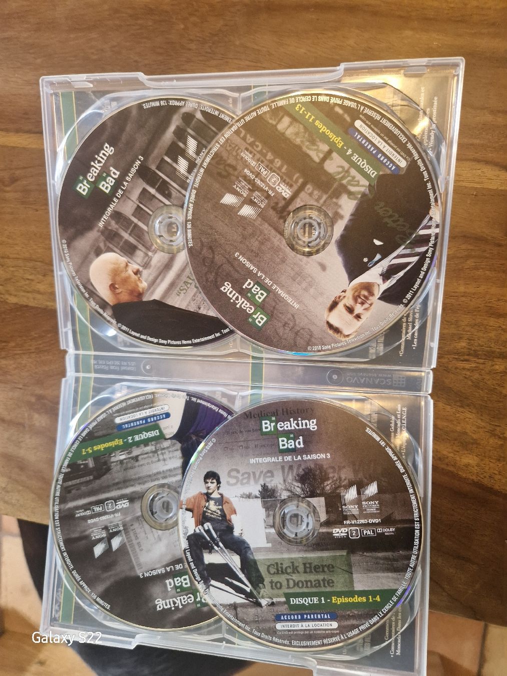 Tutti i DVDs: coffret intégral Breaking Bad – Nuovo (secondo la descrizione) da St-Maurice venduto da Astaga 7