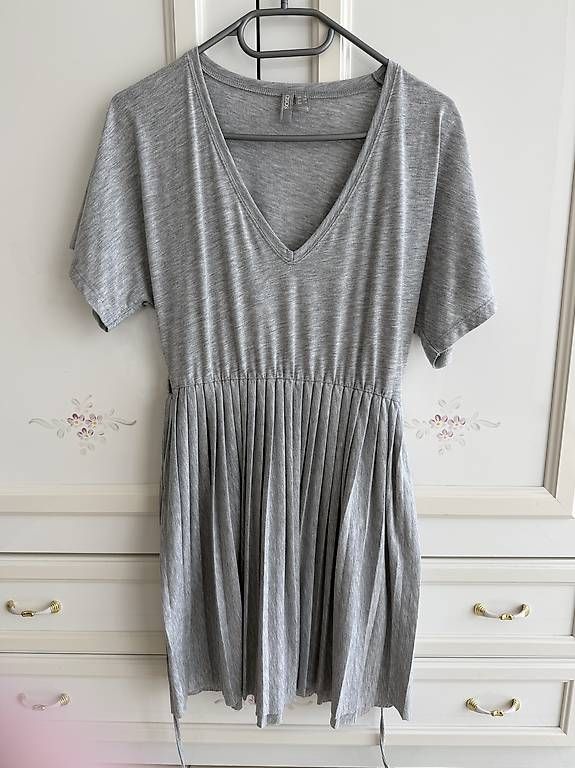 Asos Vestiti: Asos Sommerkleid Grau – Usato da Altendorf venduto da Anjapple
