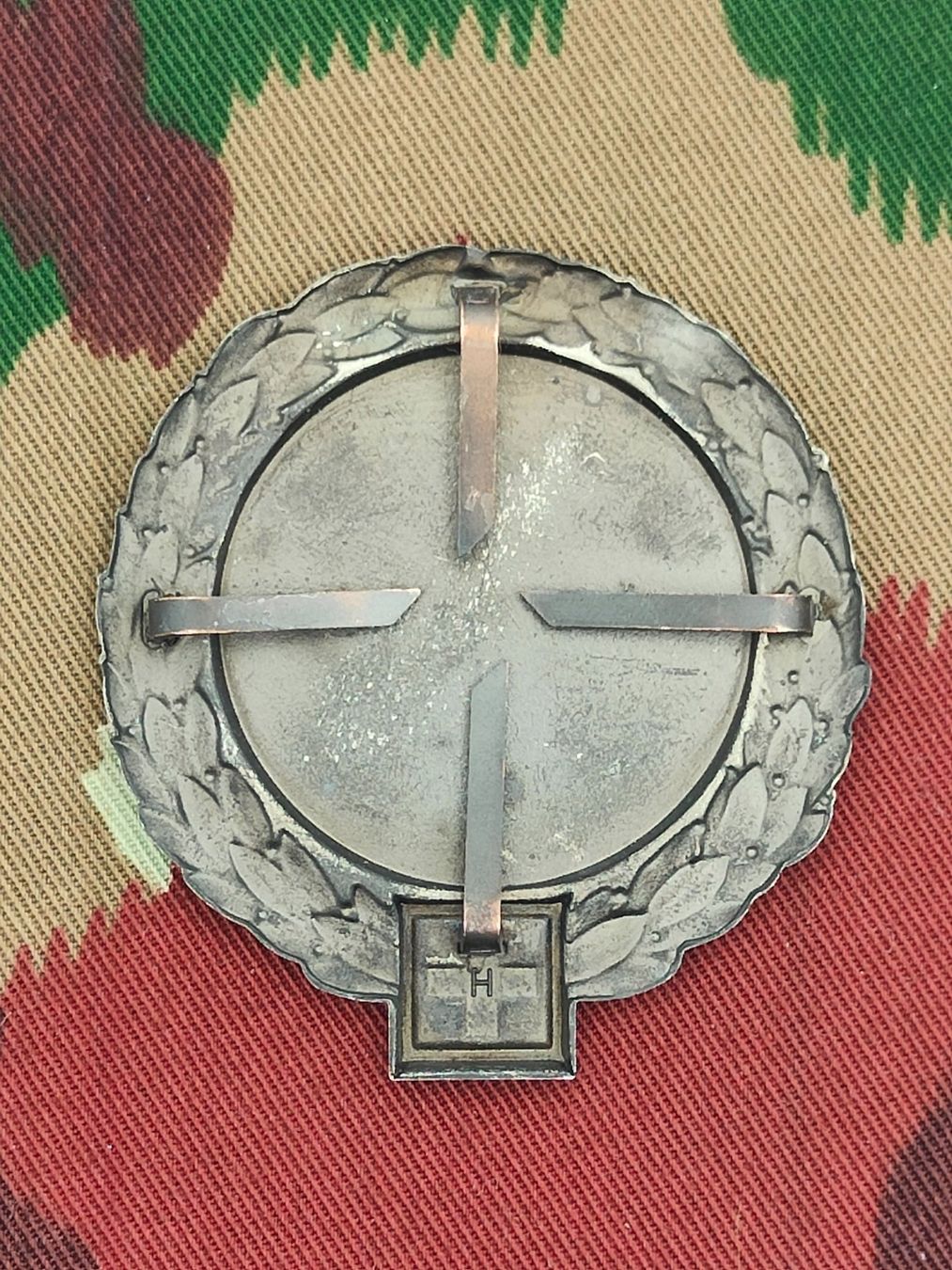 Schweizer Armee Placchette & Badge: Béretemblem MECH INF SCHULEN BIERE – Usato da Bauma venduto da SwissMilitaria 1