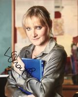 Lesley Sharp 1960- Autogramm signiert Foto 20x25cm