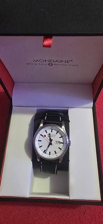 Orologi: SBB Uhr mit Datum – Usato da Ebikon venduto da Mr.Busdriver