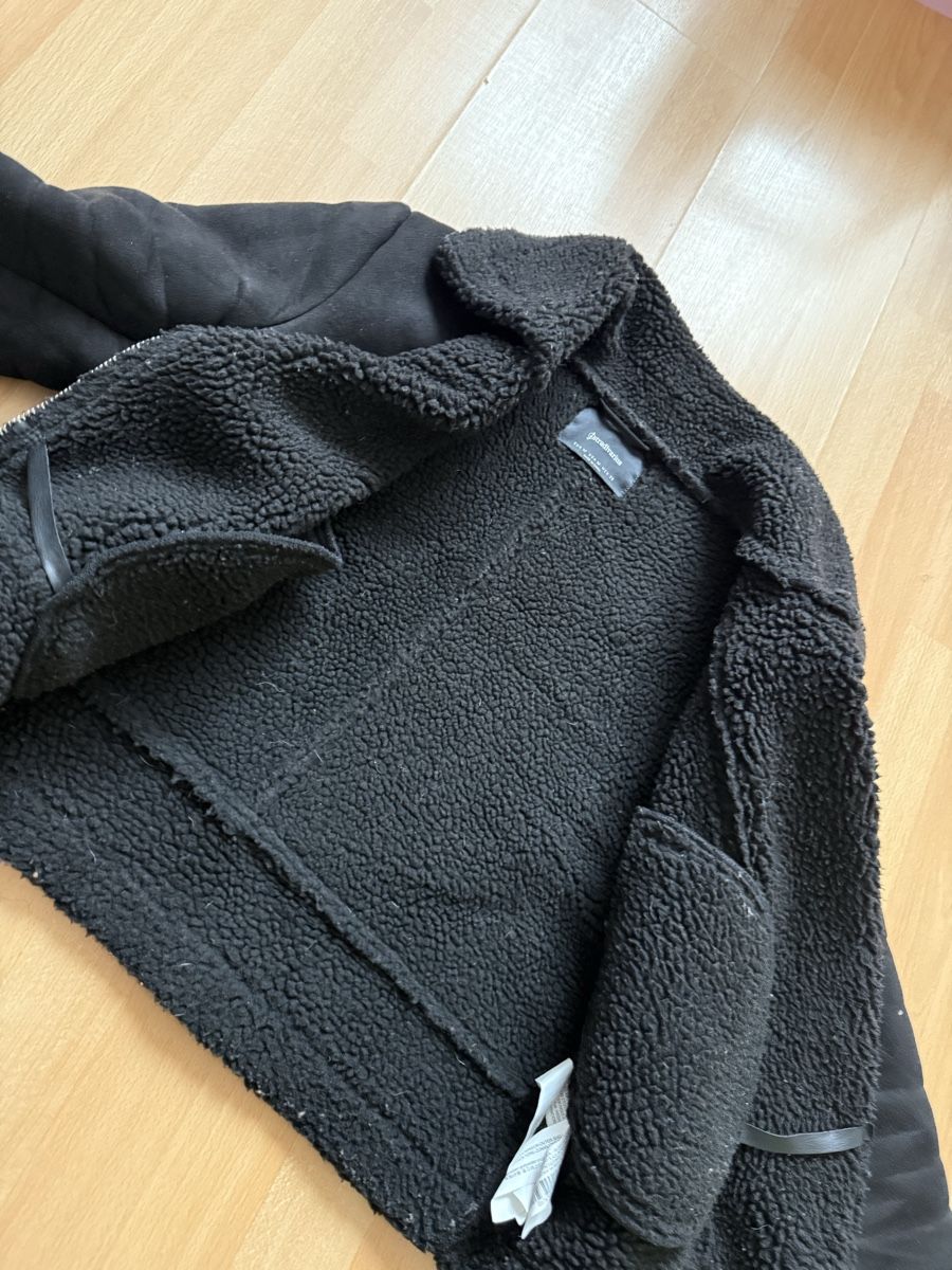 Stradivarius Jacken: Stradivarius black jacket, size M - Winter! – Gebraucht aus Ueberstorf von man_p2fy 4