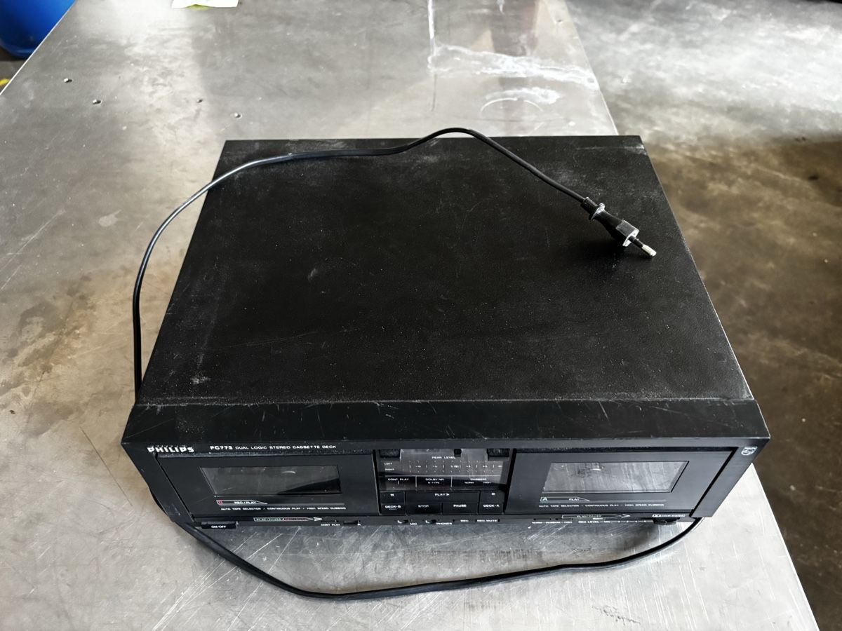 Philips Registratori: PHILIPS FC772 DUAL LOGIC STEREO CASSETTE DECK – Usato da Bern venduto da jcmda 1