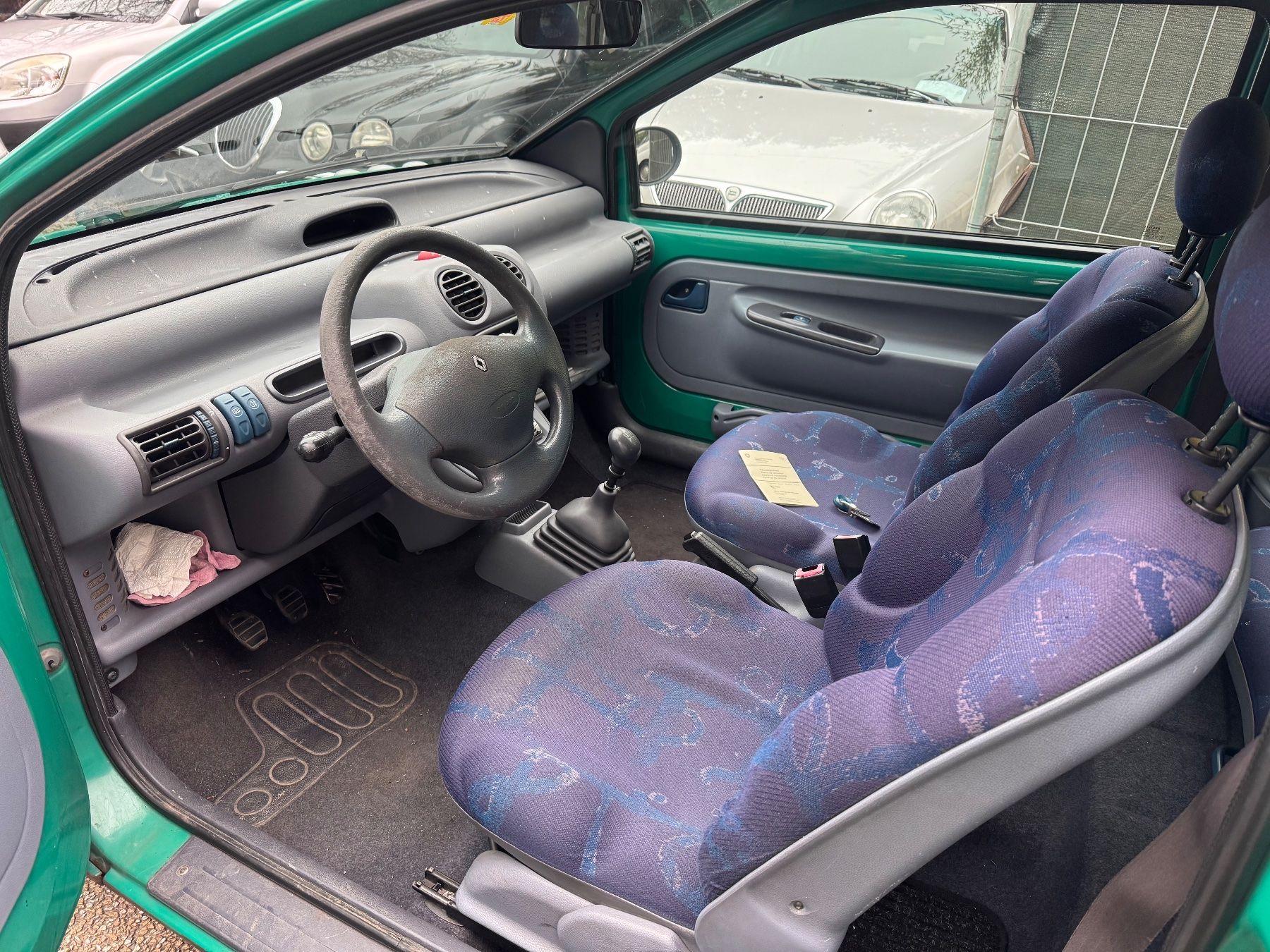 Renault Automobili: Lot de 2 Twingo roulantes – Usato da Veyrier venduto da Chessmann_Douane1255 3